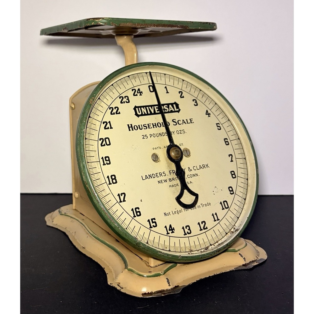 ANTIQUE VINTAGE UNIVERSAL HOUSEHOLD SCALE, LANDERS, FRARY & CLARK, 1907